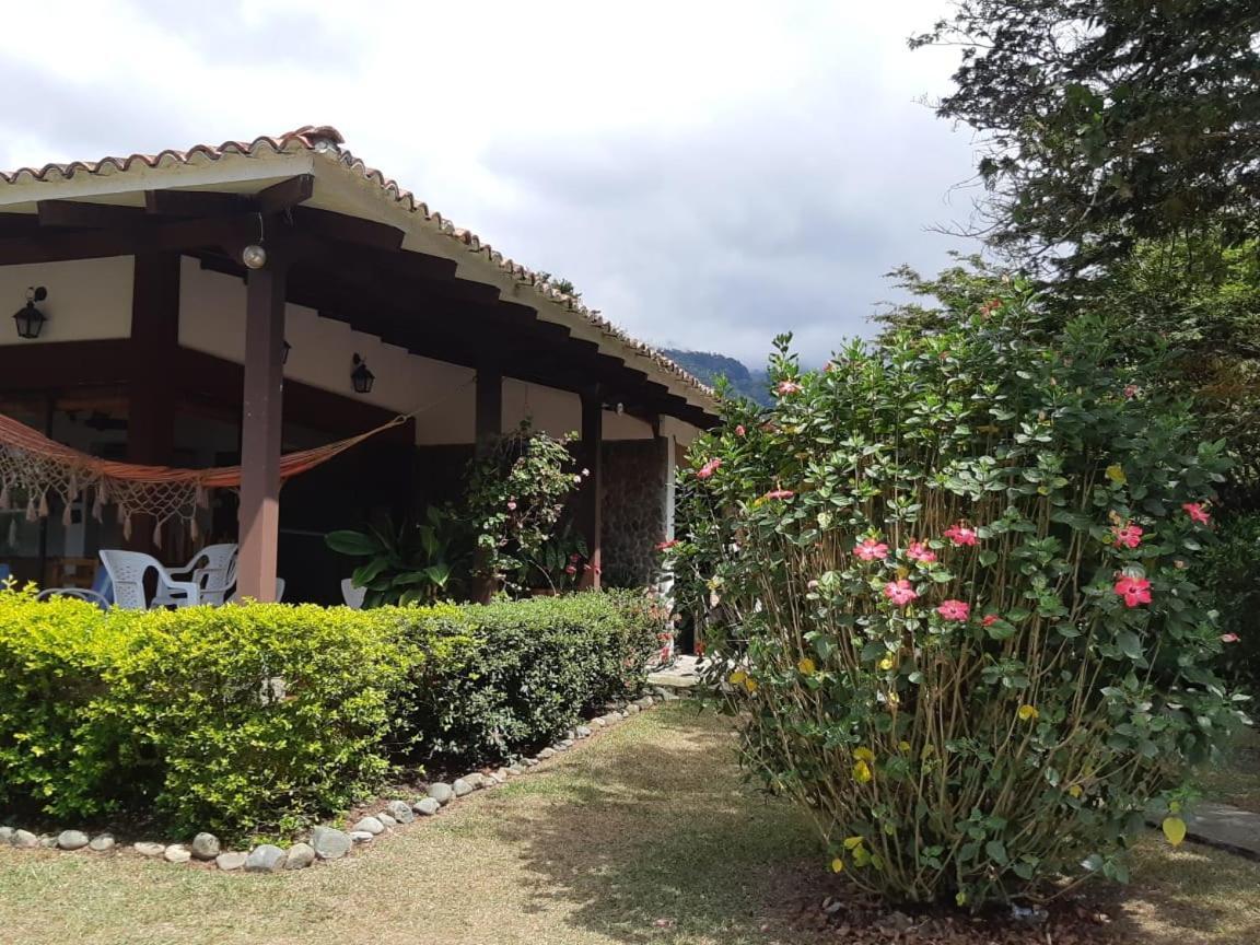 Finca Paraiso 칼리마 외부 사진
